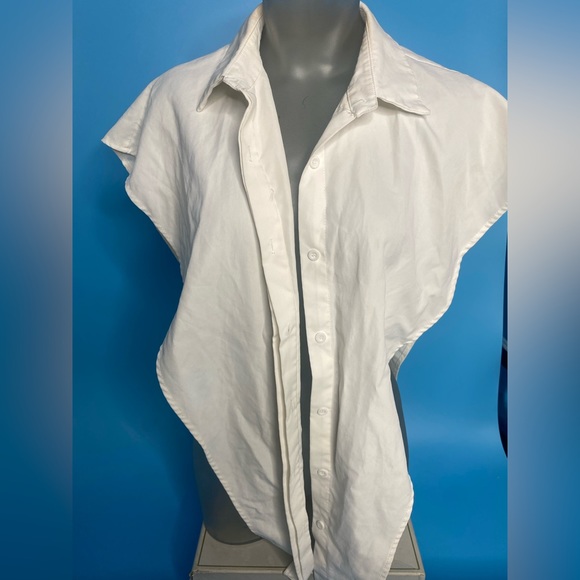 Womens White button up no sleeves - Picture 1 of 1